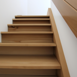 Escalier en Bois : Alliance Parfaite entre Tradition et Modernité pour un Intérieur Accueillant Lognes